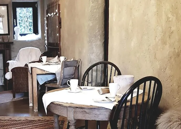 Le Des Flaneurs Nocleg ze śniadaniem 3*